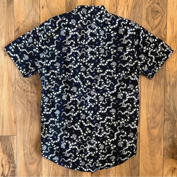 Beetlejuice Sandworm Woven Button-Up Shirt - Picture 2 of 3